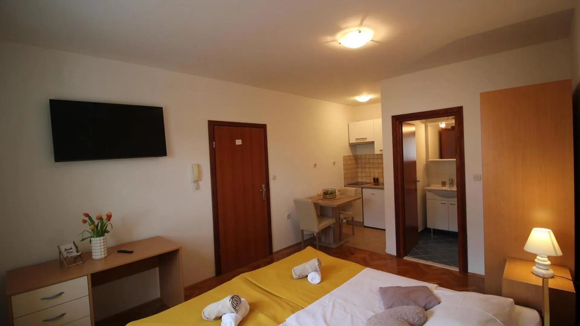 Dolce Mare Apartmani 파코스탄 0*,